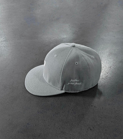 LIGHT GREY PERFECT CAP